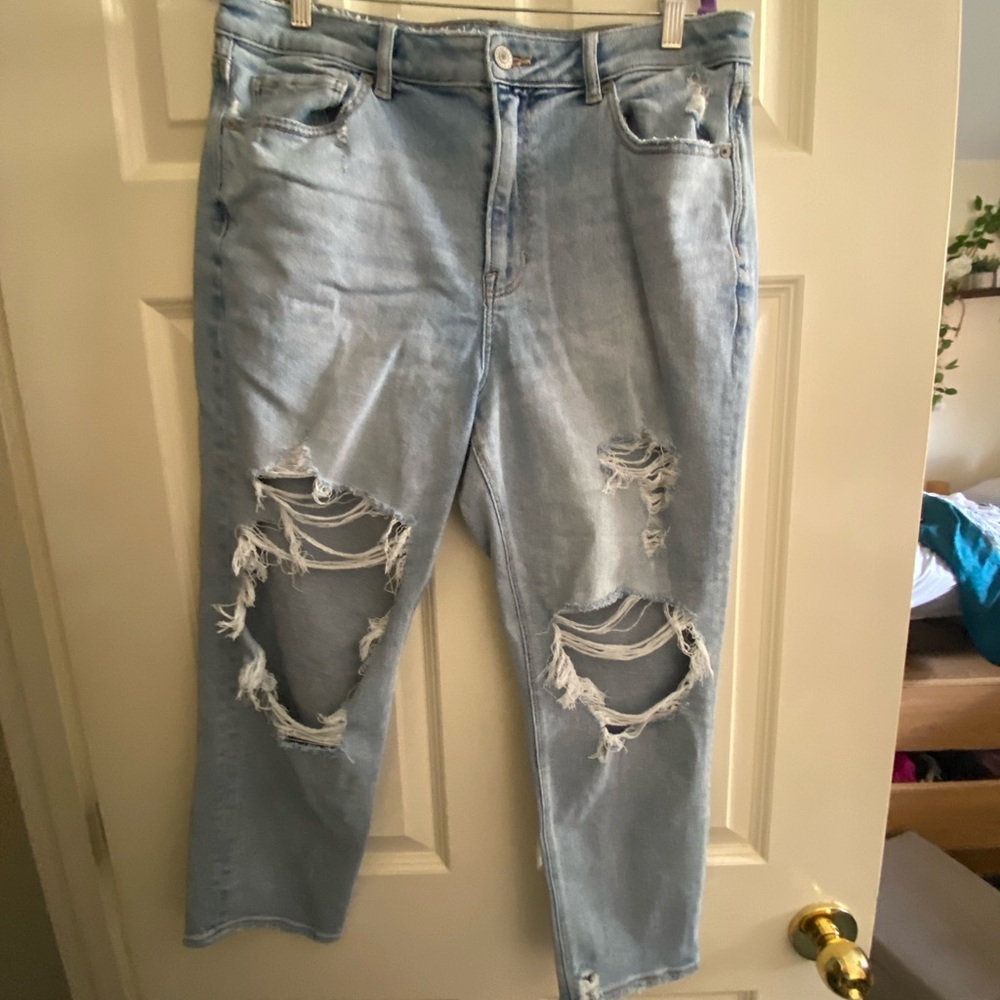 Ripped American Eagle mom jeans